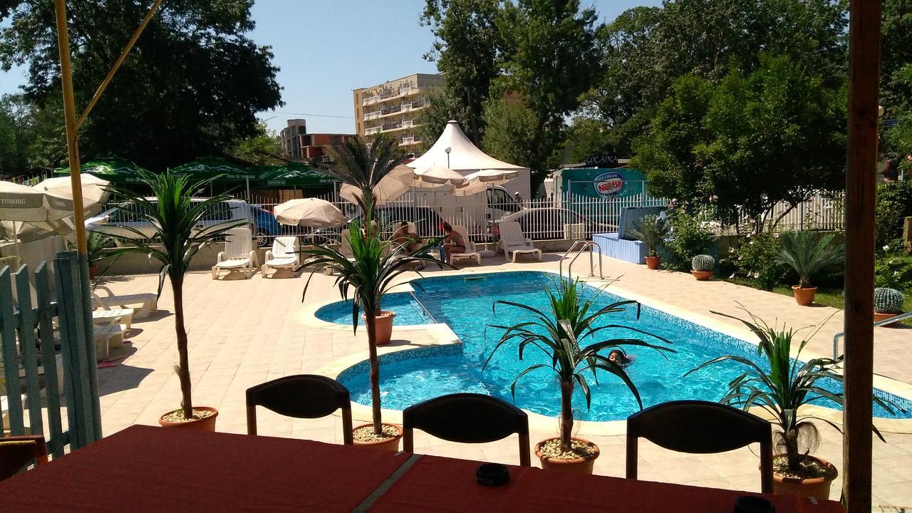Park 1 Hotel คีตาน ภายนอก รูปภาพ